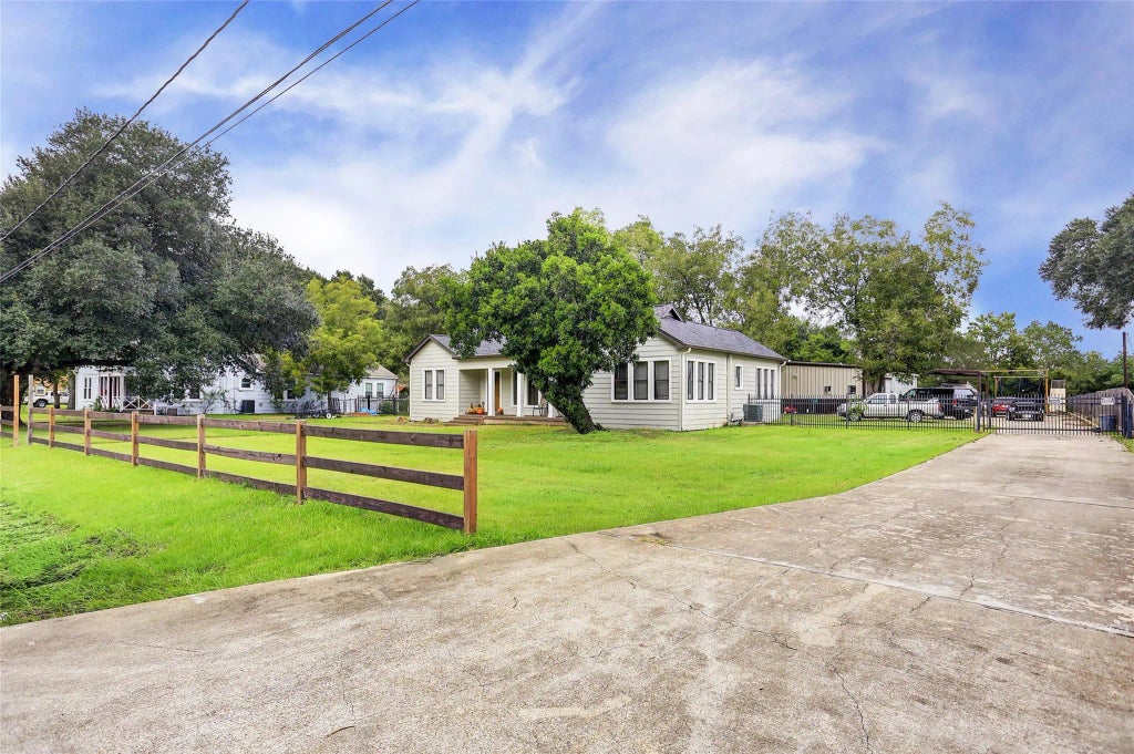 1507 Brooks Avenue, Rosenberg