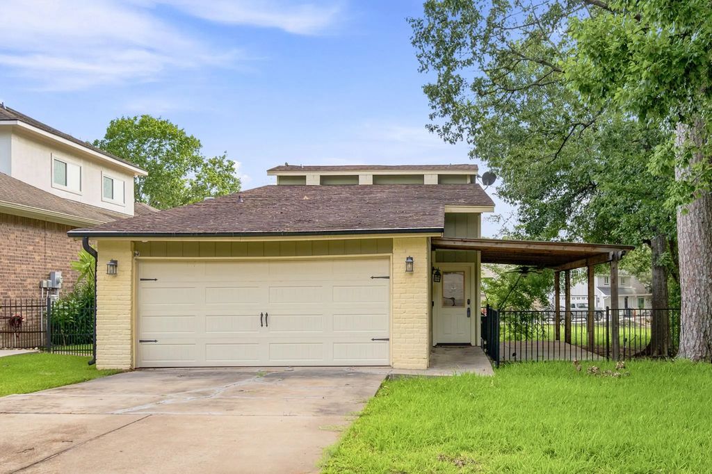 2931 Whitman Drive, Montgomery