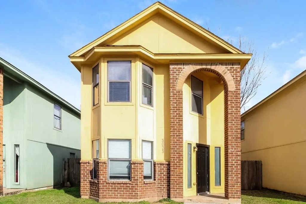 3023 La Estancia Lane, Houston