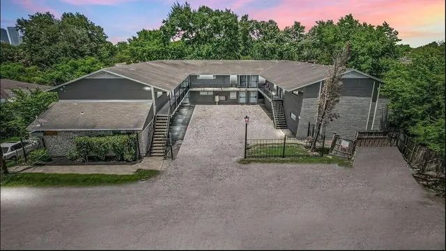 2819 Berry Street, Houston