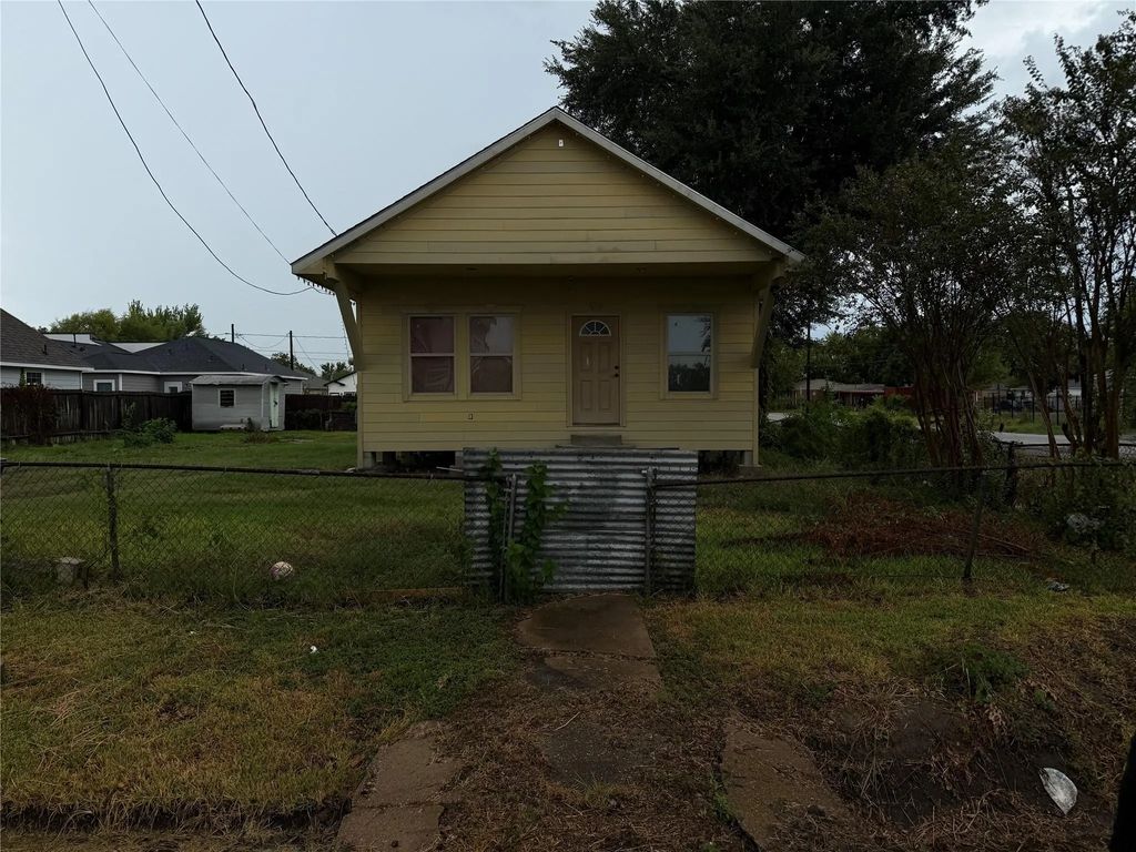 7999 Kenton Street, Houston