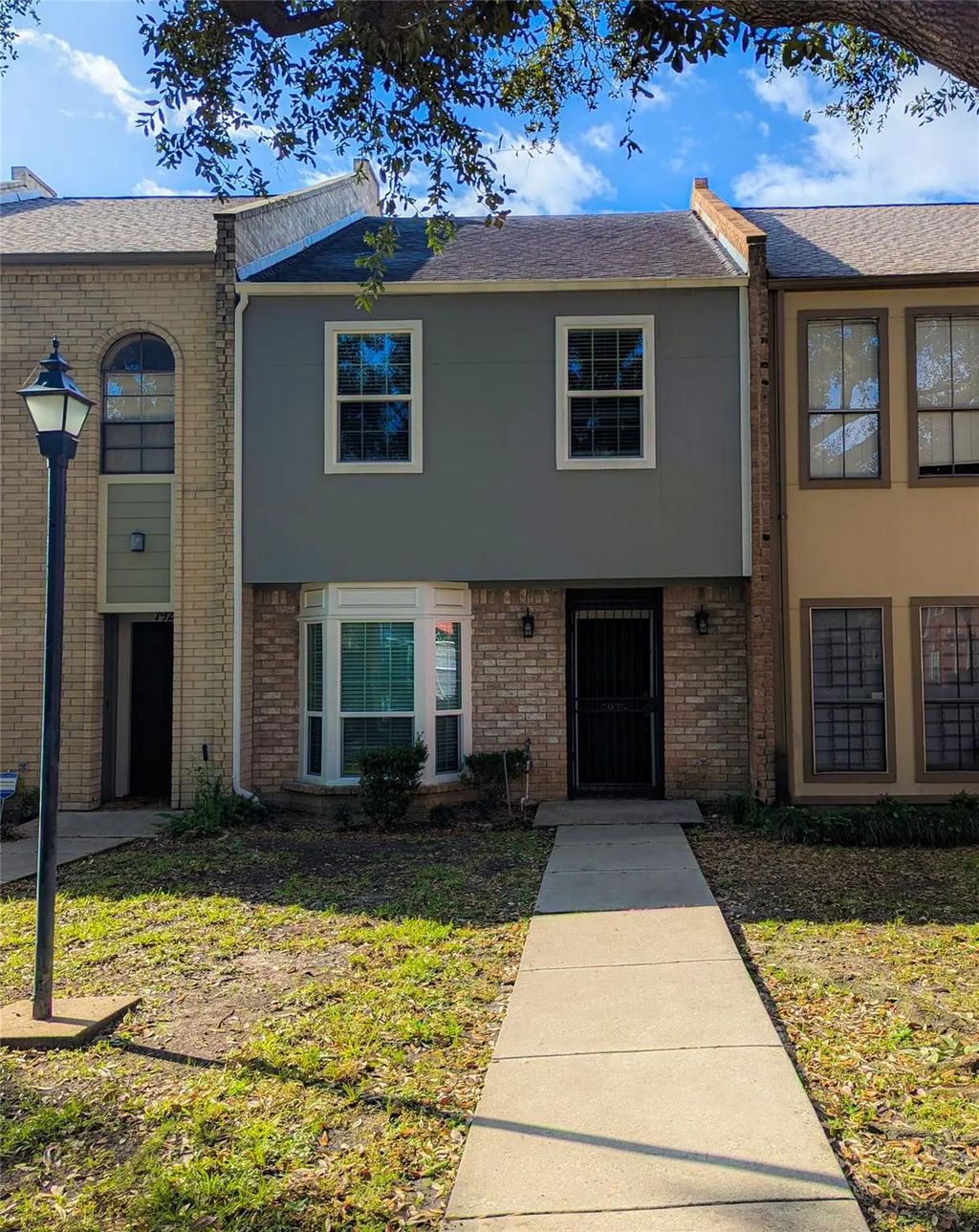 7925 Knight Road, Houston