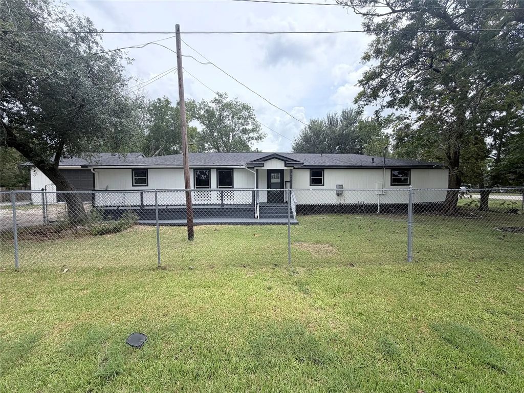 3421 Colorado Avenue, Dickinson