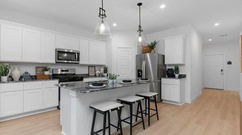 3911 Silver Falls Lane, League City