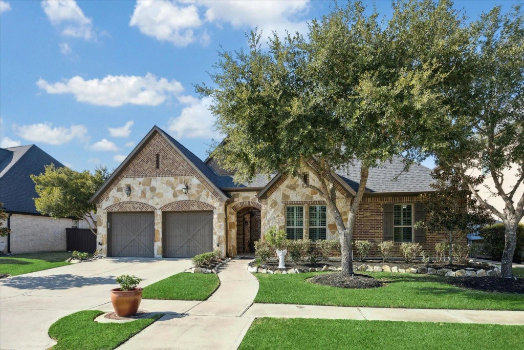 6918 Champion Trail, Katy
