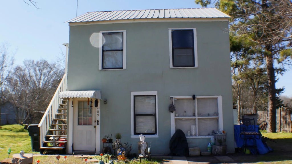 409 N Avenue D, Waelder