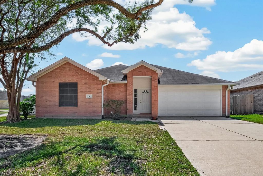 9202 Desirable Drive, La Porte