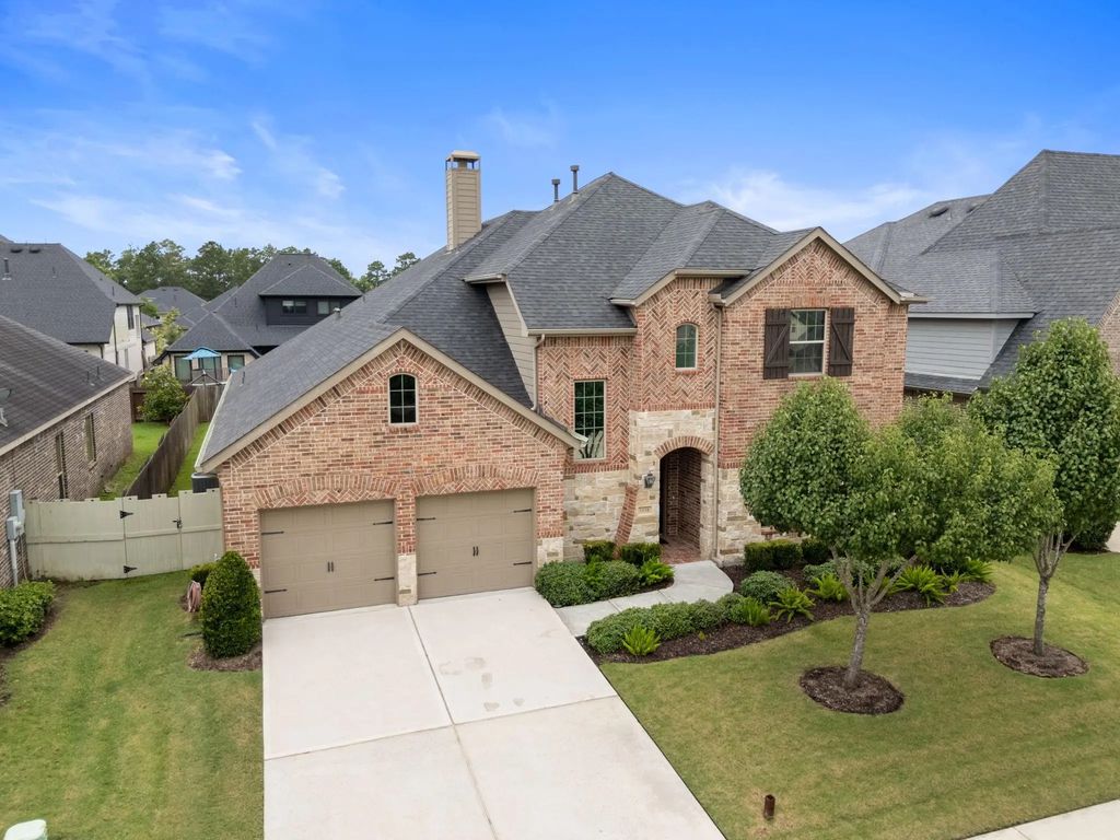 1038 Bat Hawk Court, Conroe
