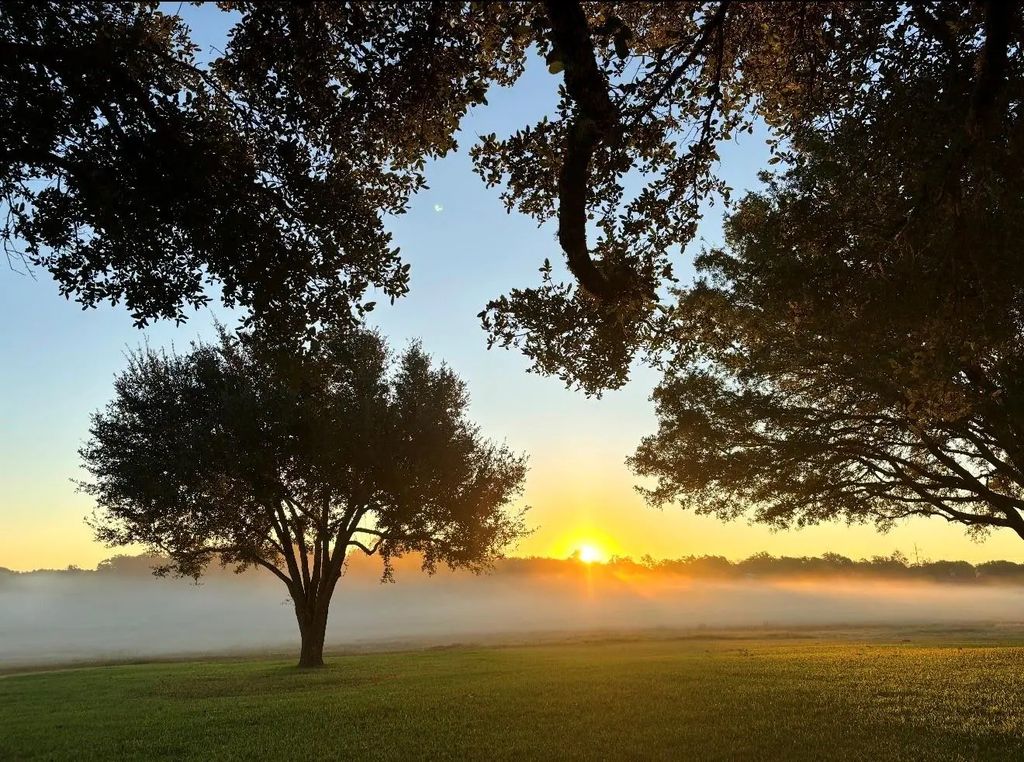 4203 Old Mill Creek Road, Brenham