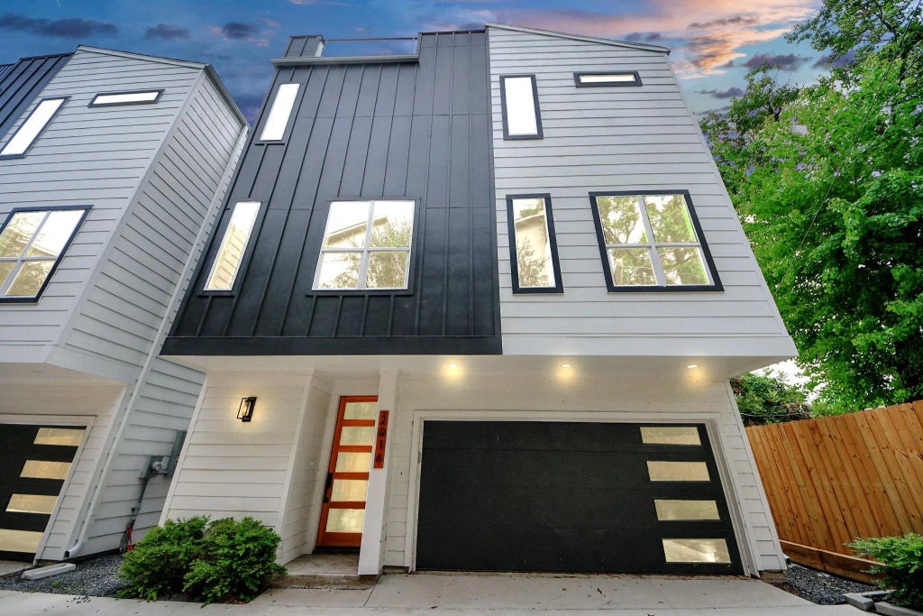 2016 Blodgett Street, Houston