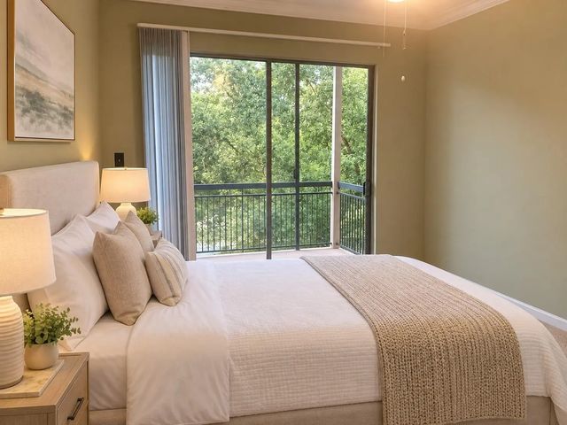 4515 Briar Hollow Place 302, Houston