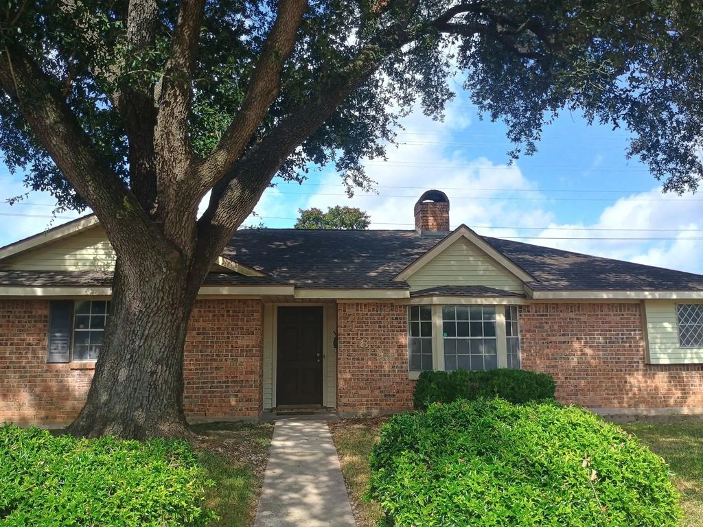 7118 Redding Road, Houston