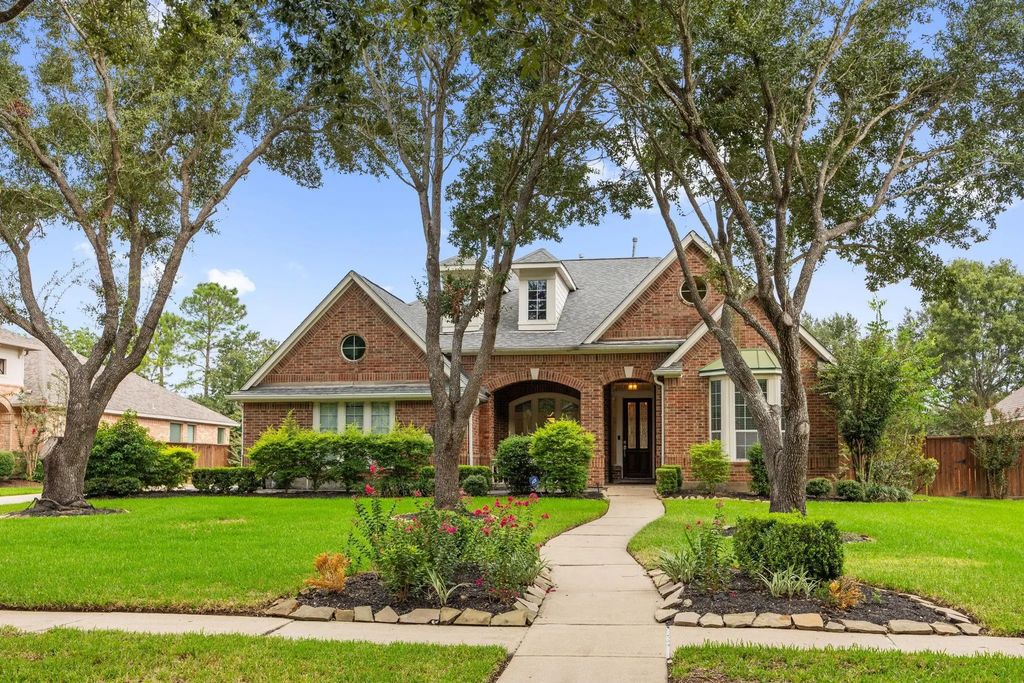 903 Lake Grayson Drive, Katy