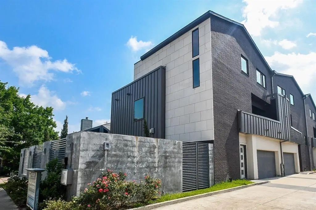 1917 Potomac Drive A, Houston