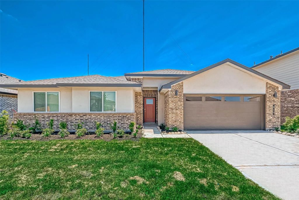 819 Dhalia Petal, Missouri City