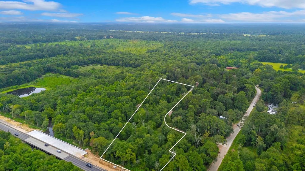 396 County Road 310, Cleveland