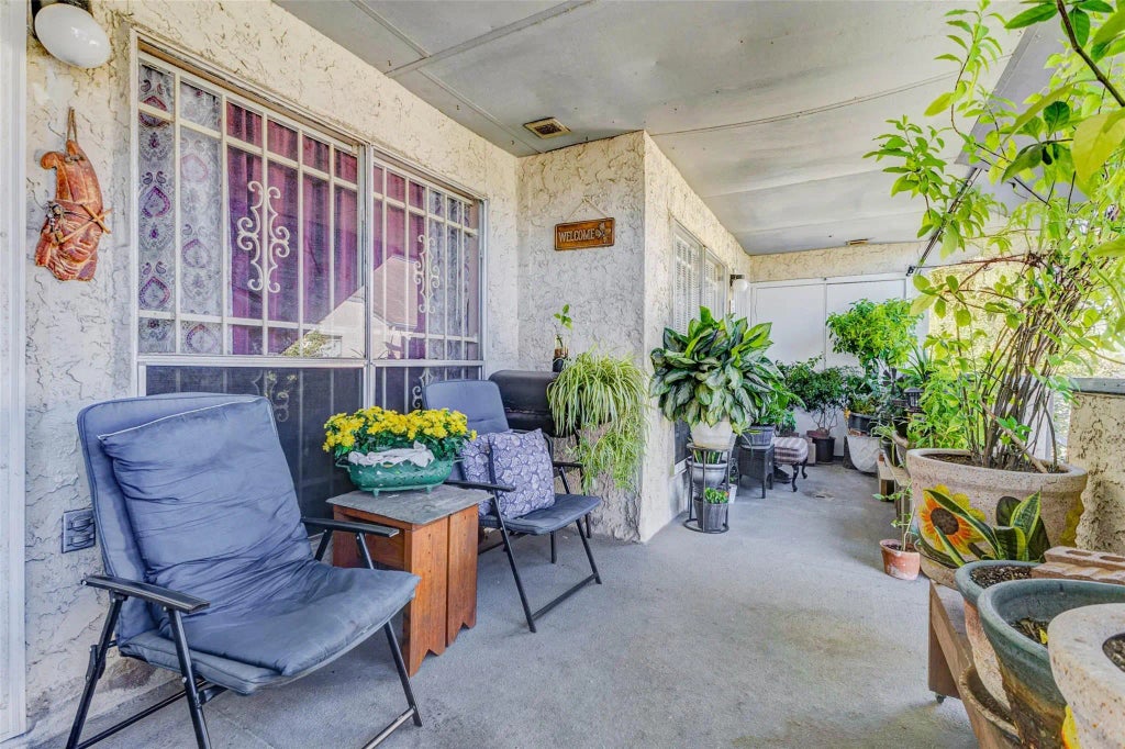 7313 Gulf Freeway 1011, Houston