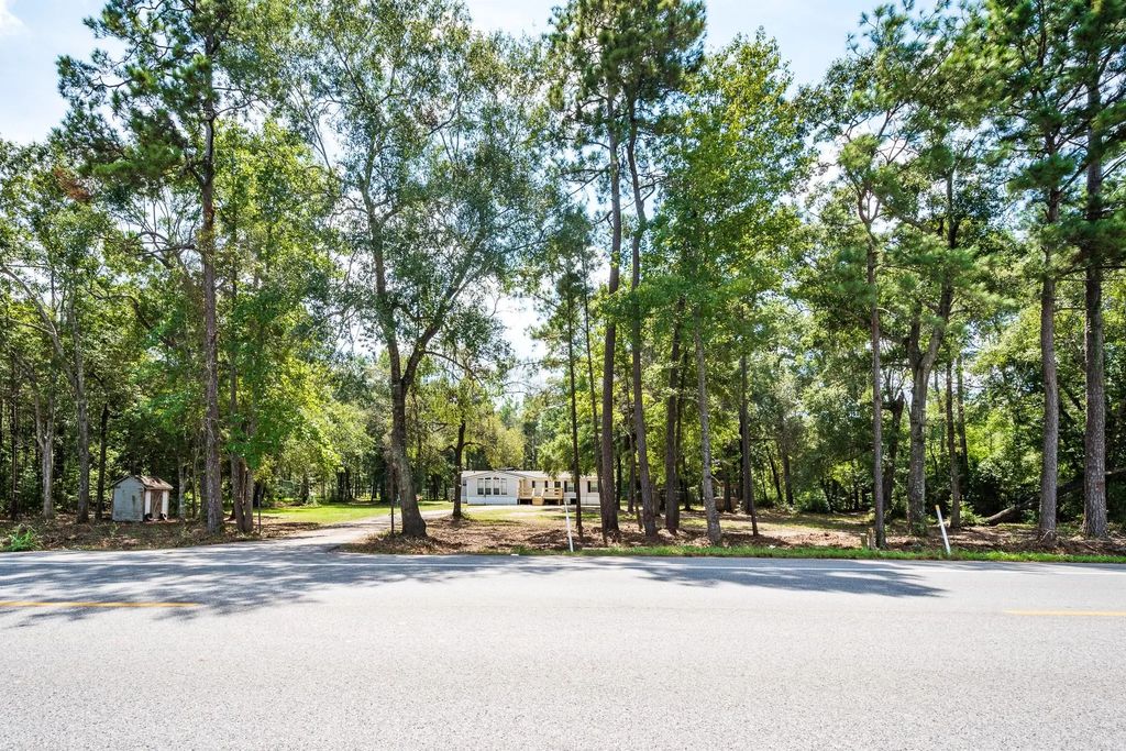 19996 Fm 2090 Road, Conroe