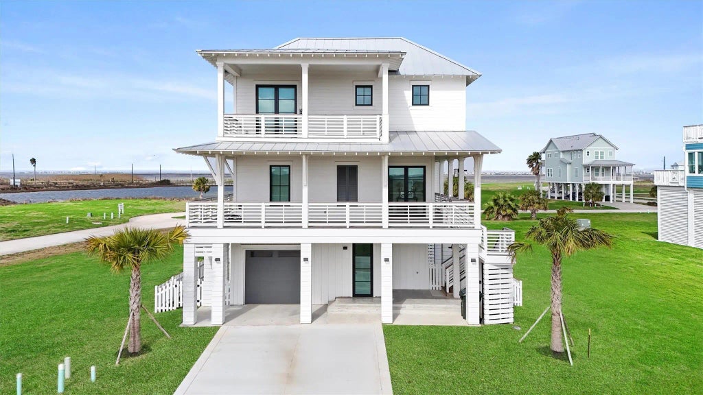 10818 Sweetwater Cove Boulevard, Galveston