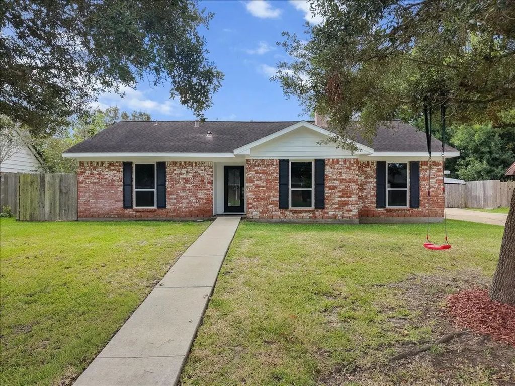 4910 Old Castle Lane, Dickinson