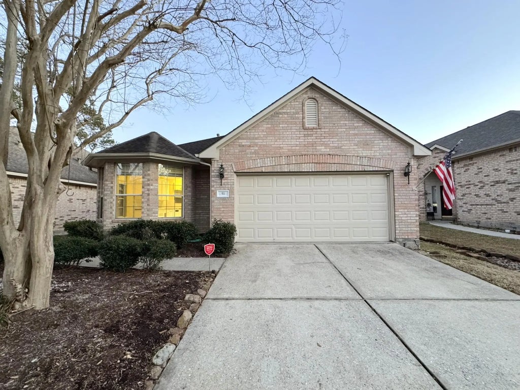 51 N Country Gate Circle, Conroe