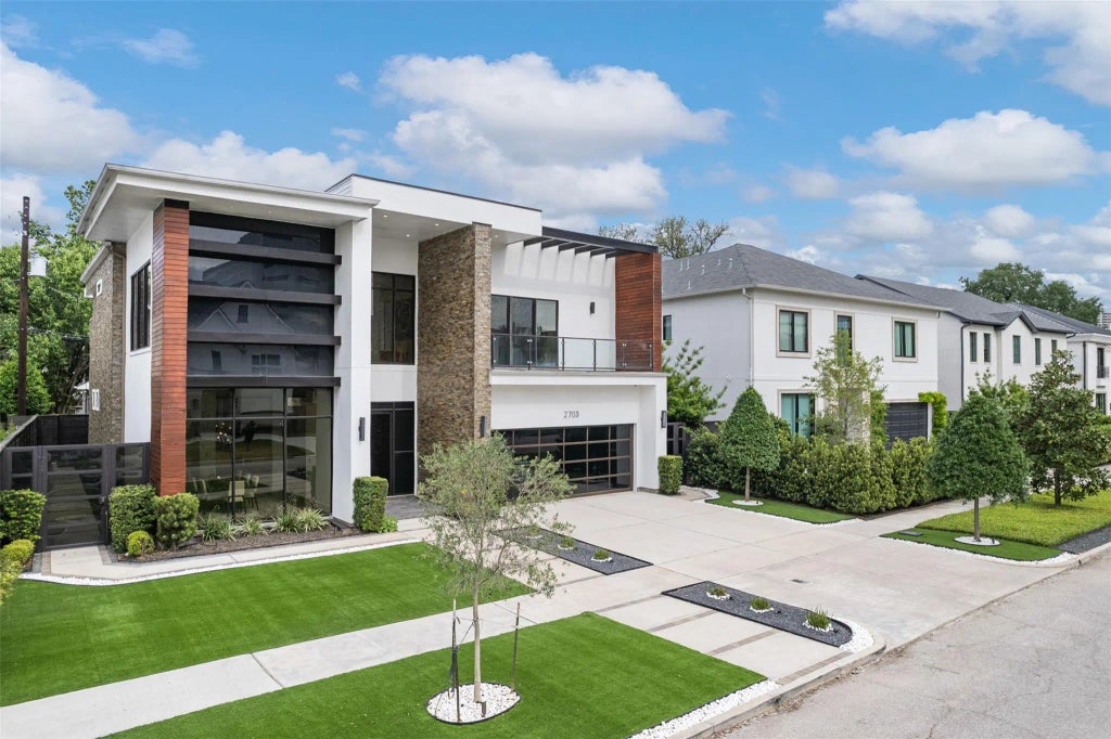 2703 Westgrove Lane, Houston