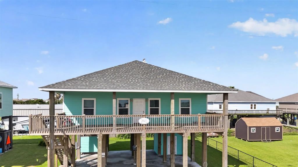 971 Meynig Drive, Crystal Beach