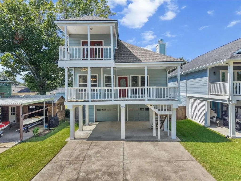 526 Pine Road, Clear Lake Shores