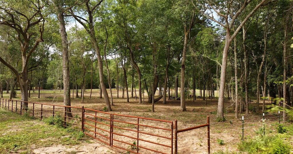 12825 Hill Creek Rd, Montgomery