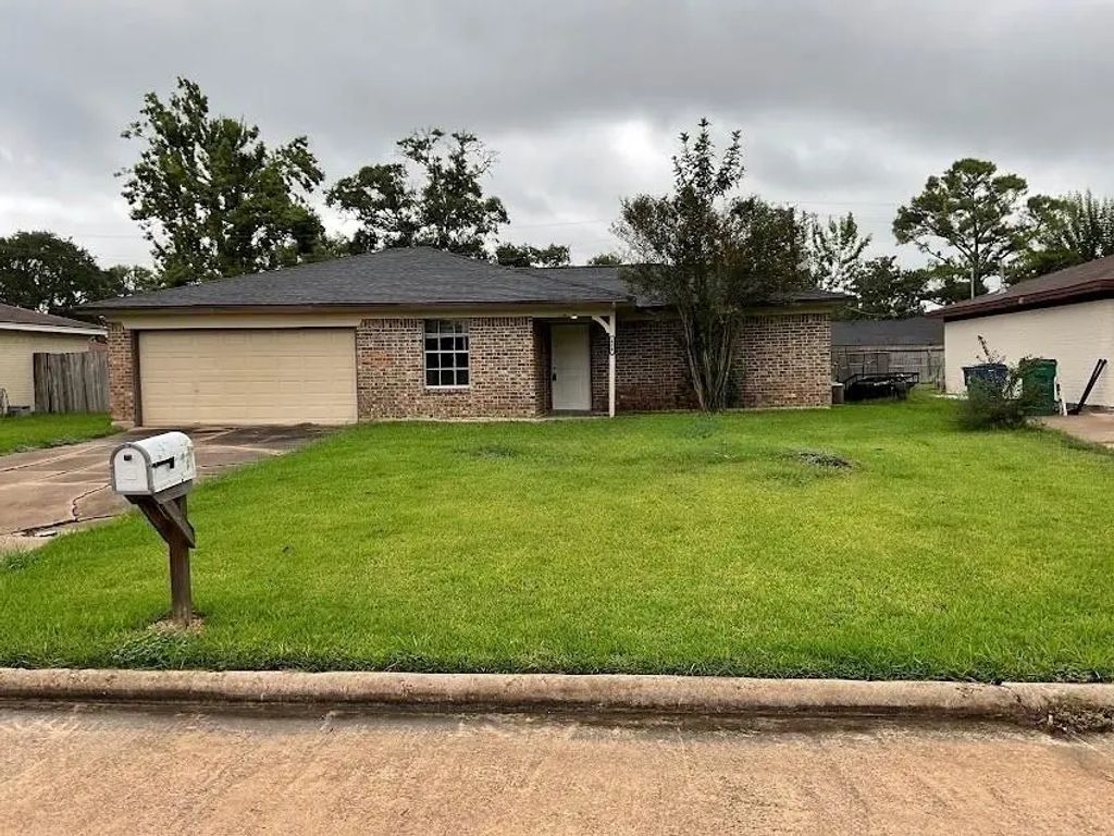 406 Wisteria Street, Richwood