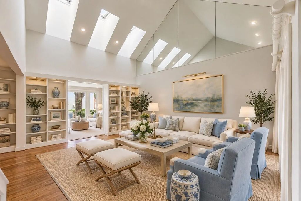 10 S Briar Hollow Lane 50, Houston