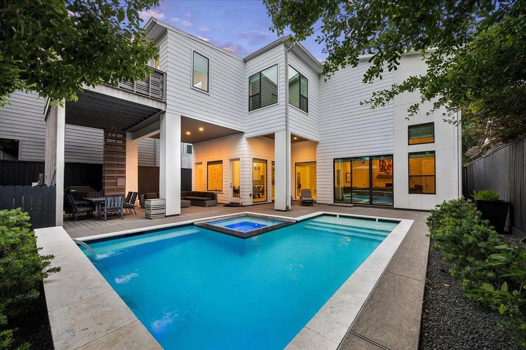 1959 Portsmouth Street, Houston
