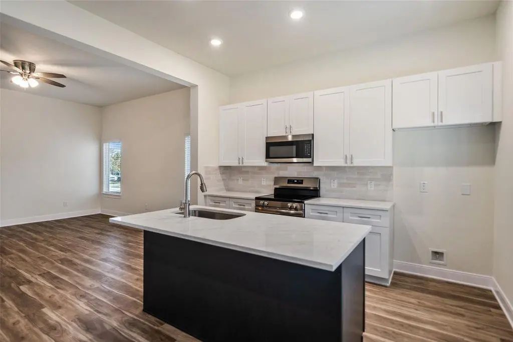 408 W Marlin Street, Willis