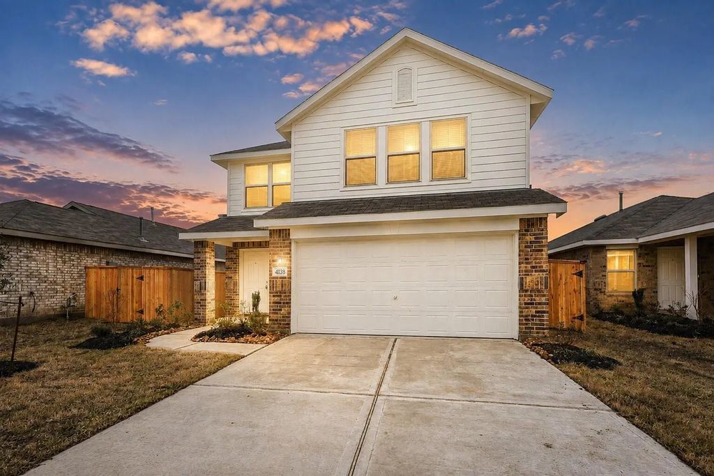 9123 Estes Lakes Drive, Baytown