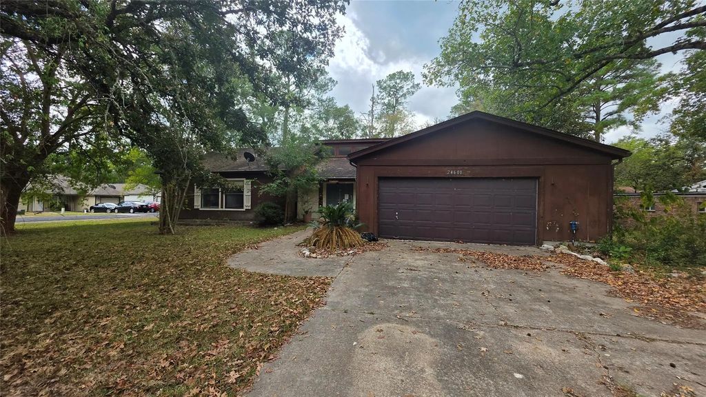 26041 Darkwood Court, Huntsville