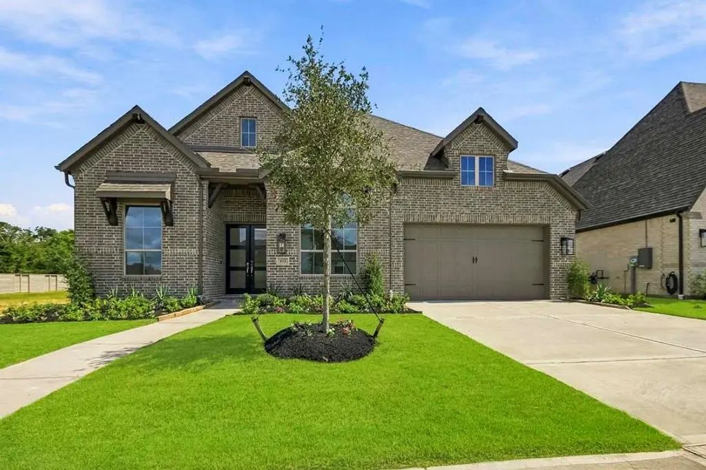953 Groundwater Way, League City