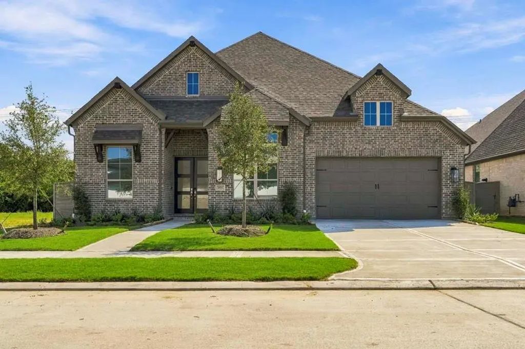 953 Groundwater Way, League City