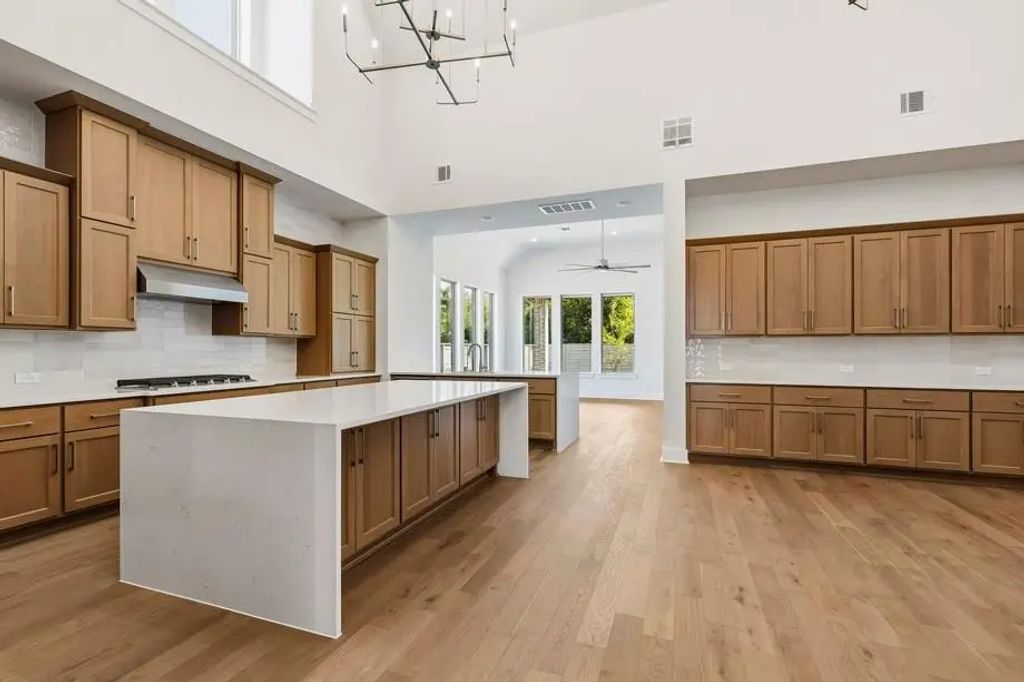 953 Groundwater Way, League City