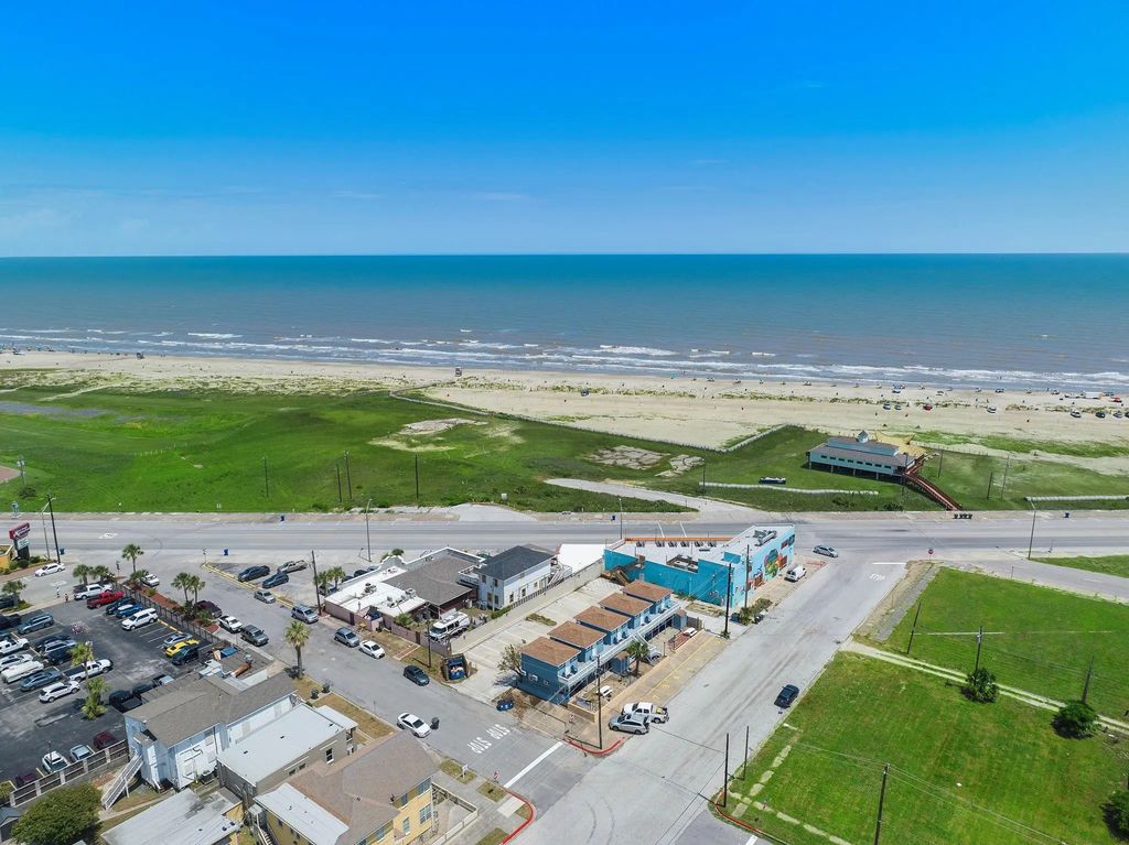 1102 8th Street, Galveston