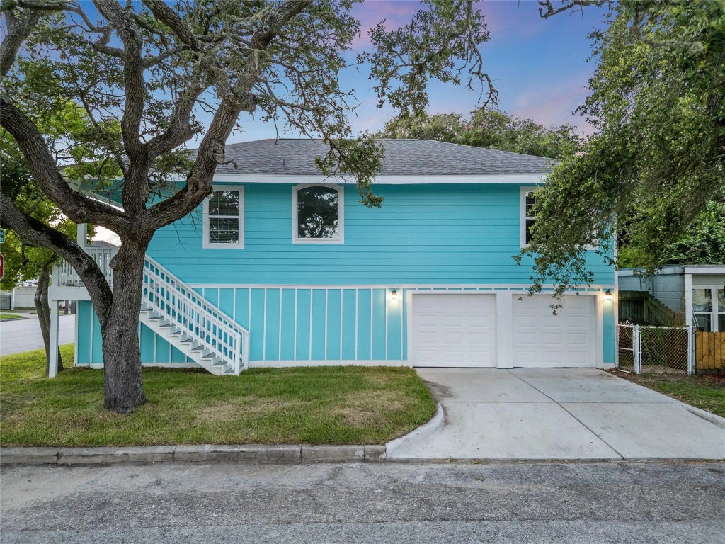 2828 Avenue O 1/2, Galveston