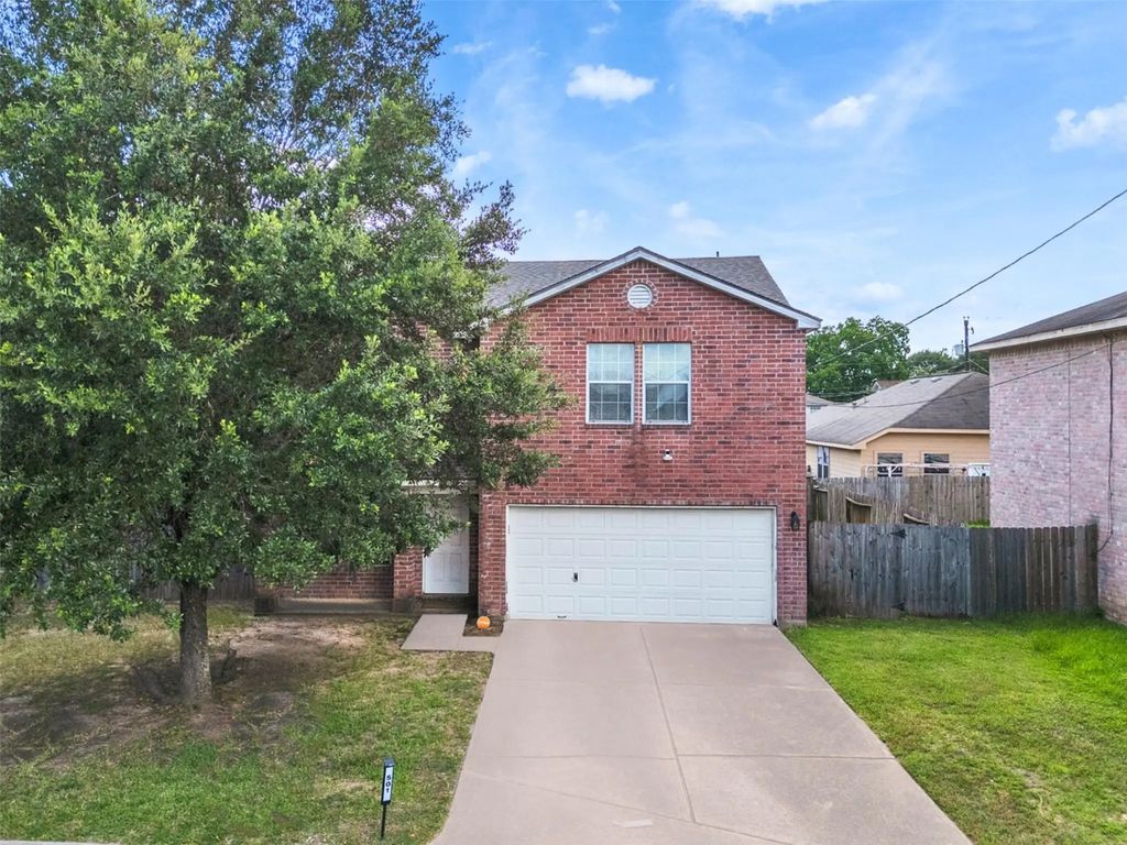 501 Pine Cluster Court, Conroe