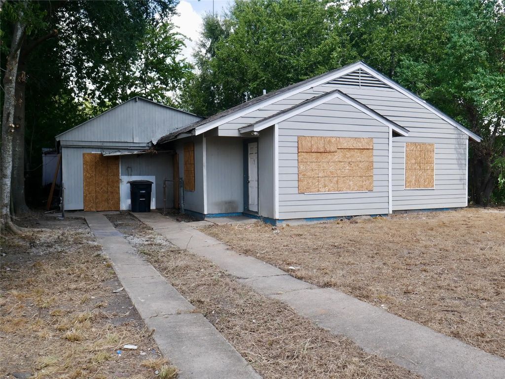 5221 Malmedy Road, Houston