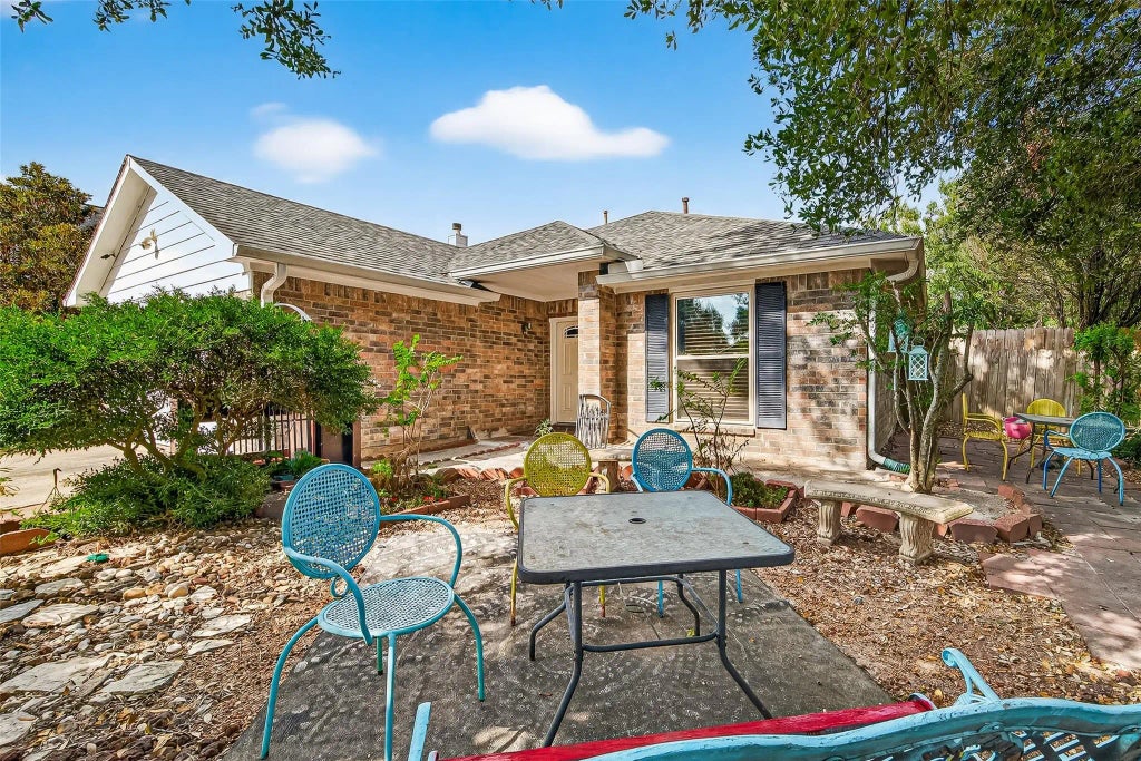 17602 Wild Willow Lane, Houston