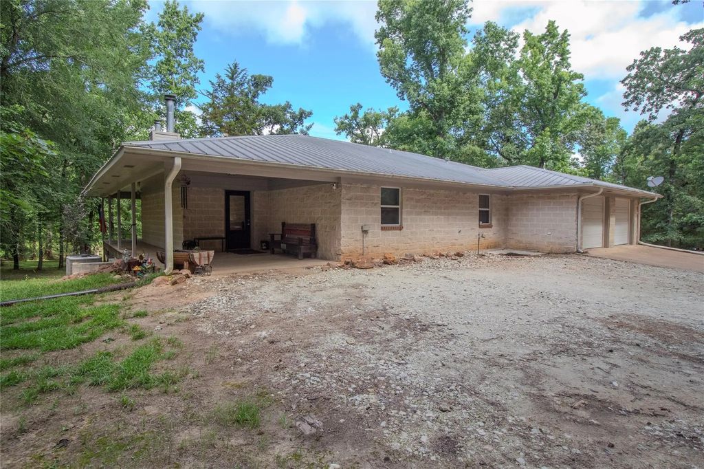 14285 S State Highway 19, Elkhart