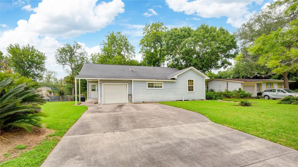 117 Camellia Street, Lake Jackson