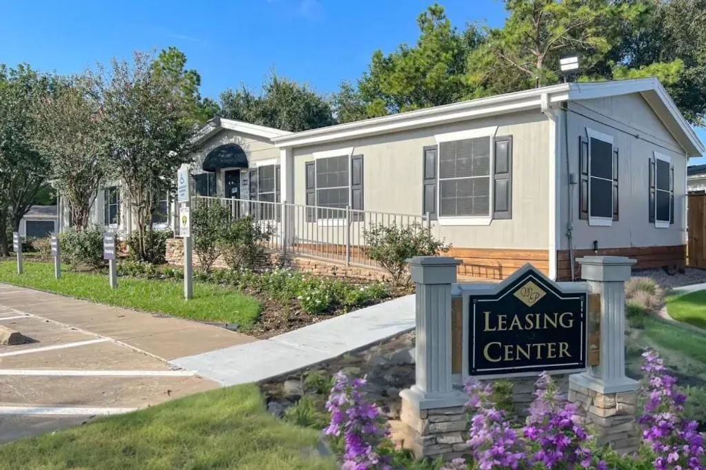 516 Stafford Spring Avenue 1723, Stafford