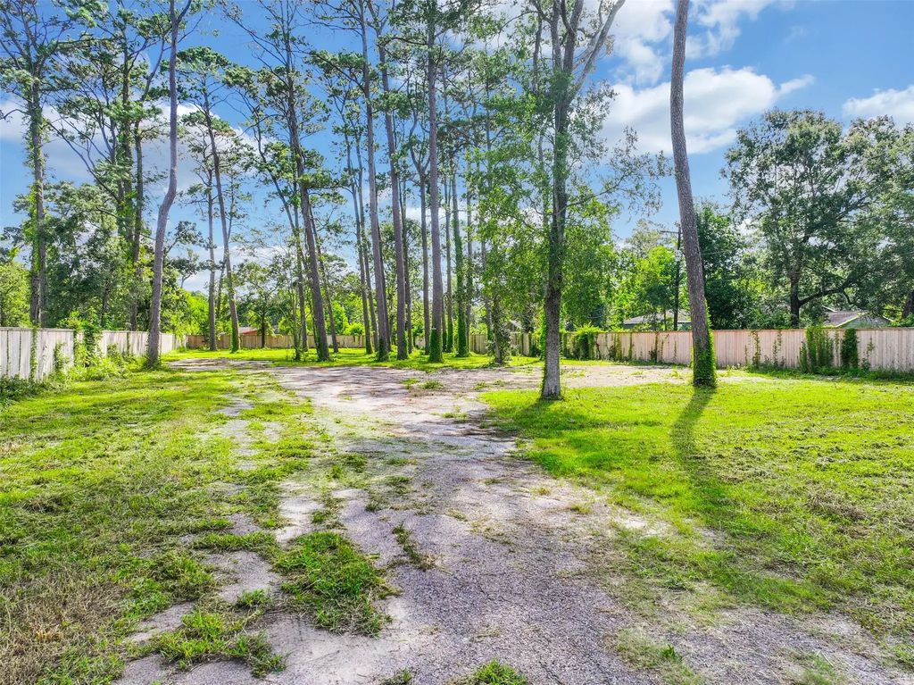 3219 Oak Drive, Dickinson