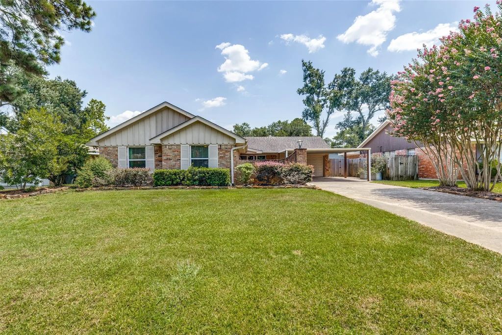 10031 Timberoak Drive, Houston