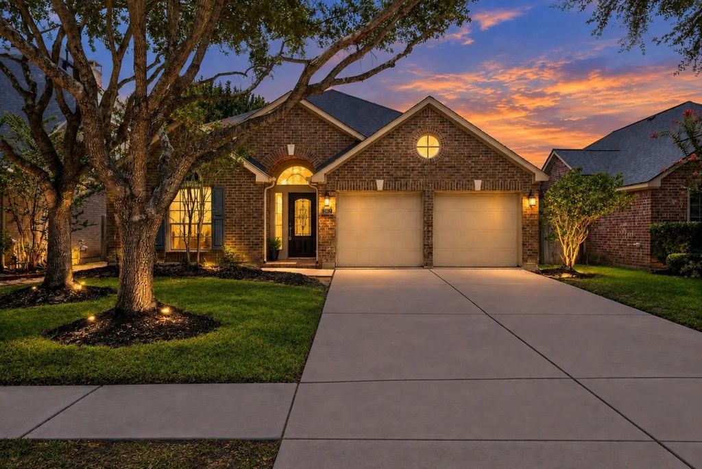 2919 Chalet Knolls Lane, Katy
