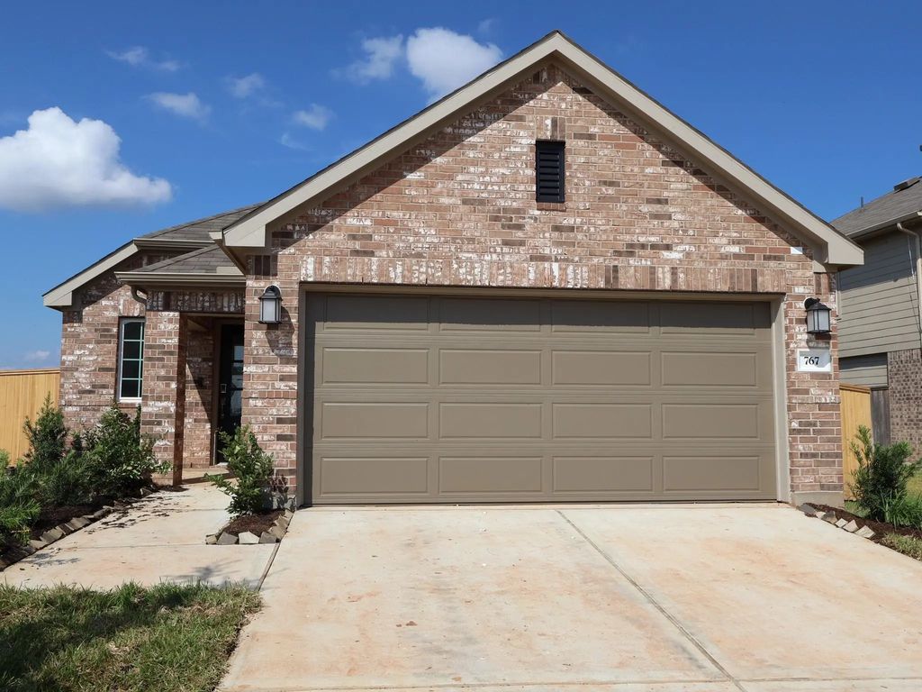 767 Autumn Cherry Trail, Magnolia